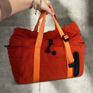 Lululemon Dash All Day Duffle